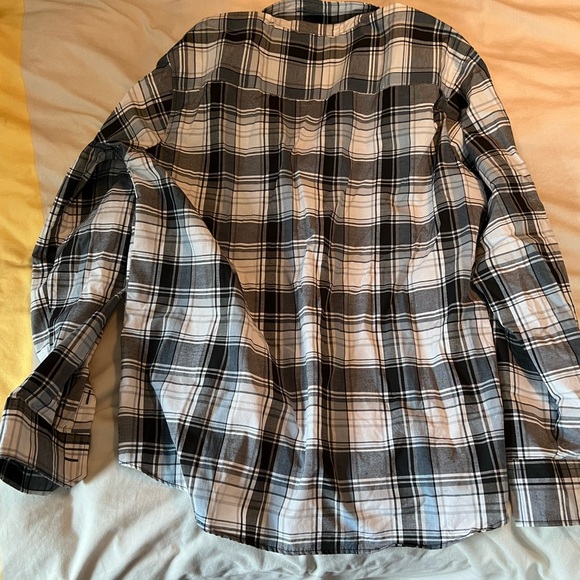 Black and White Button Up - Picture 3 of 6